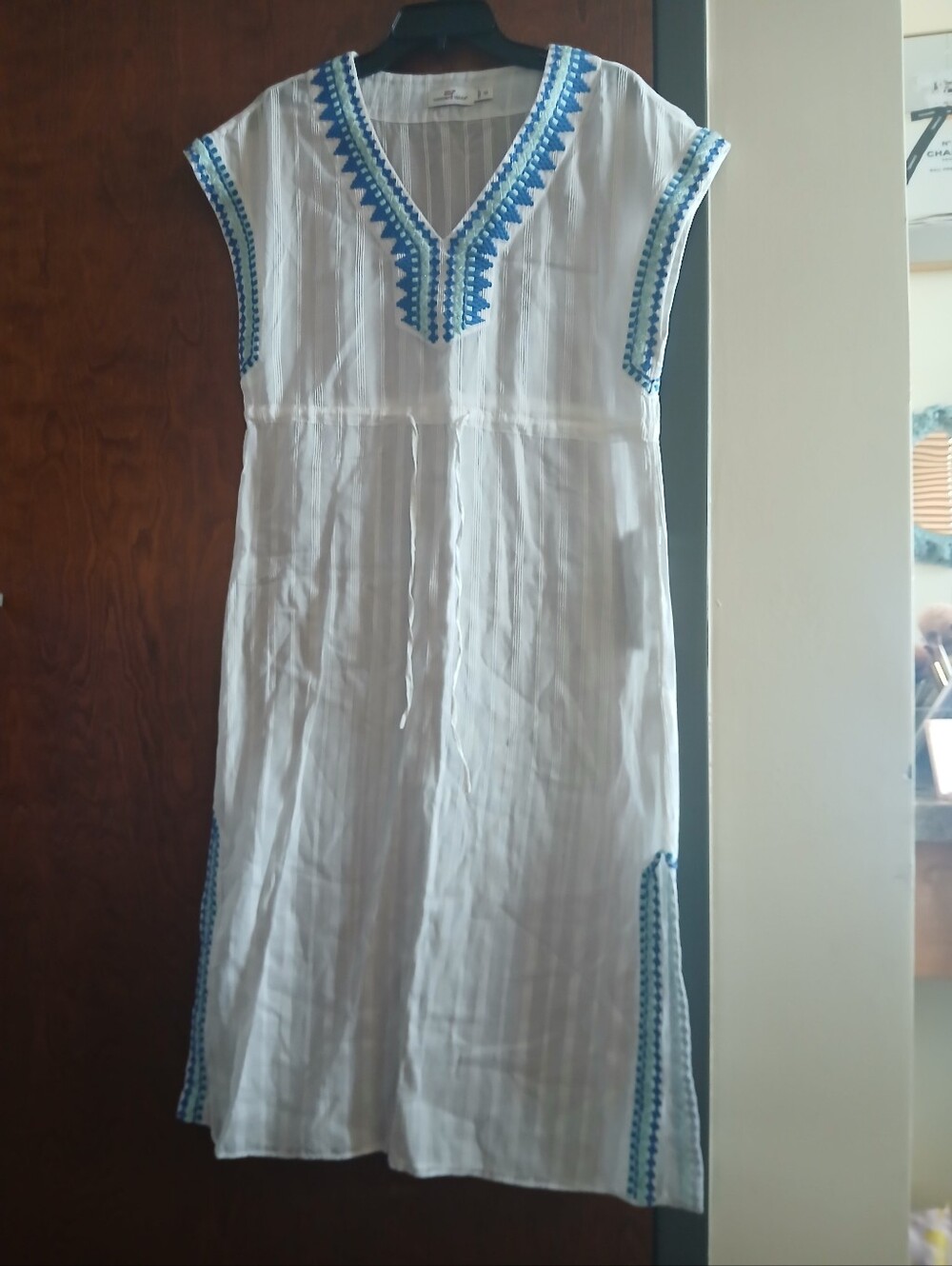 NWOT/ VINYARD VINES white semi-sheer maxi swim cover up